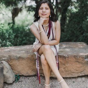 Meet your Posher, Alejandra